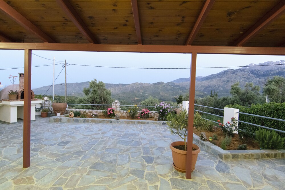 Aoria Traditional House