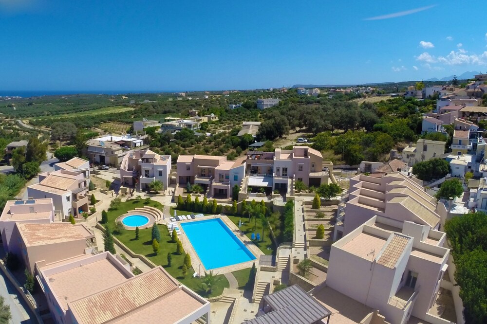 Loutra Resort