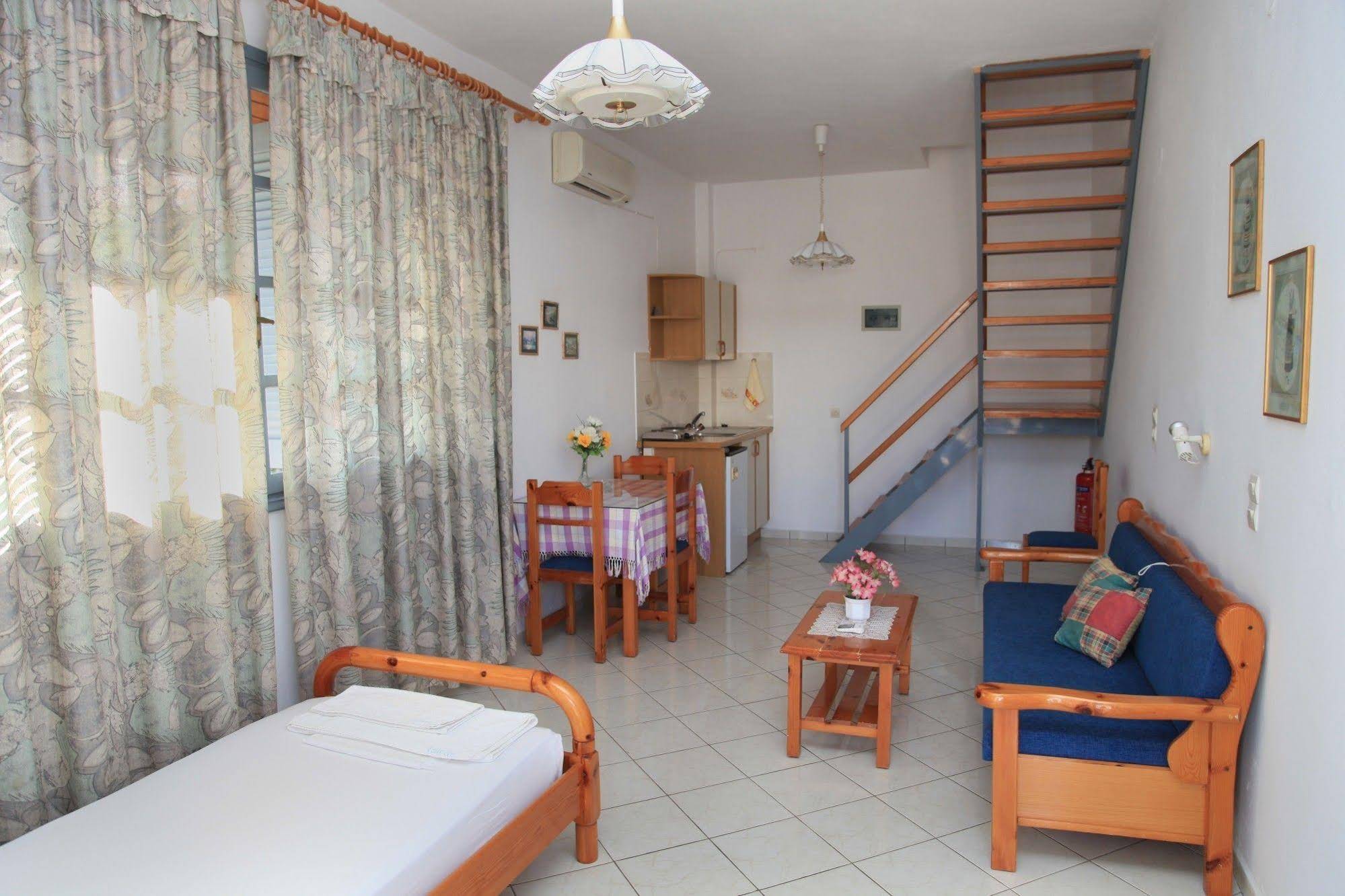 Palmira Apartments