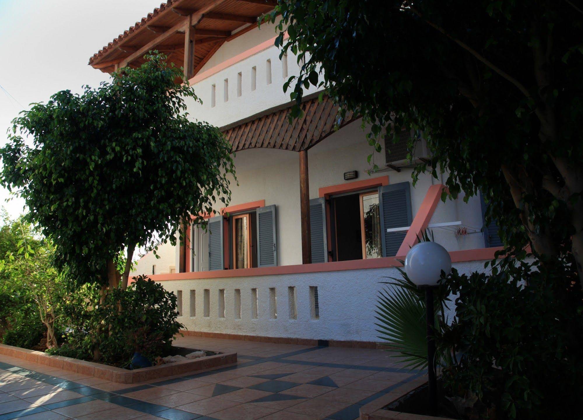Palmira Apartments