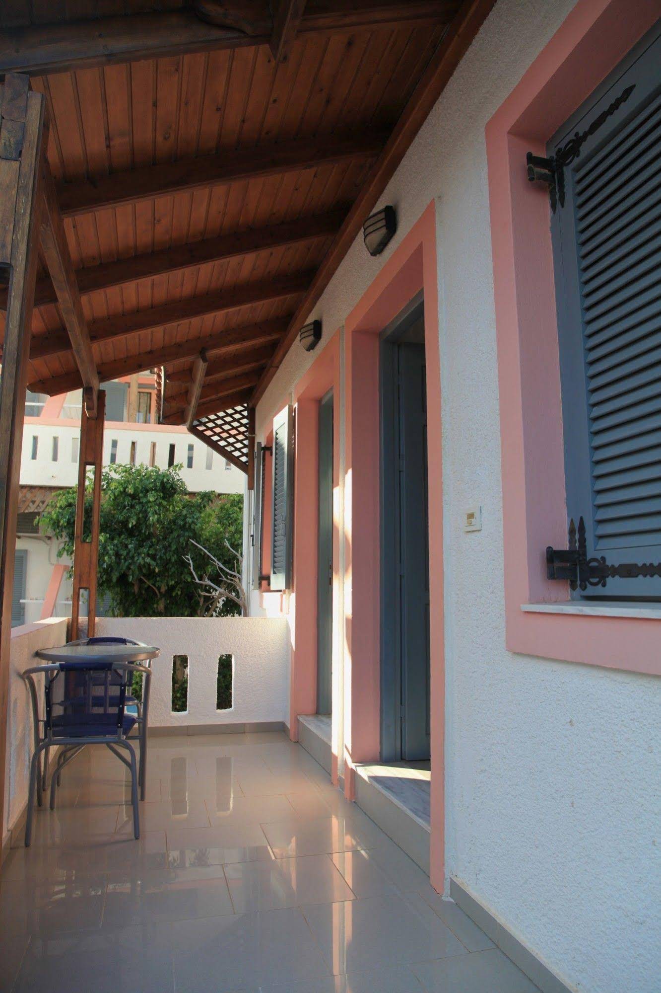 Palmira Apartments