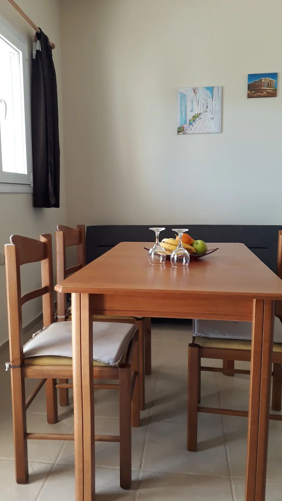 Yannis Residences