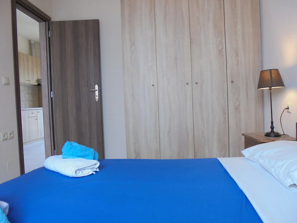 Yannis Residences