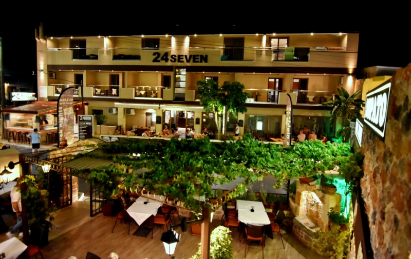 24 Seven Boutique Hotel