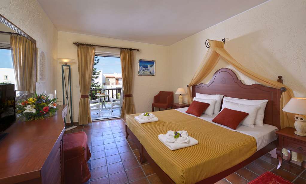 Alexander Beach Hotel & Village Resort