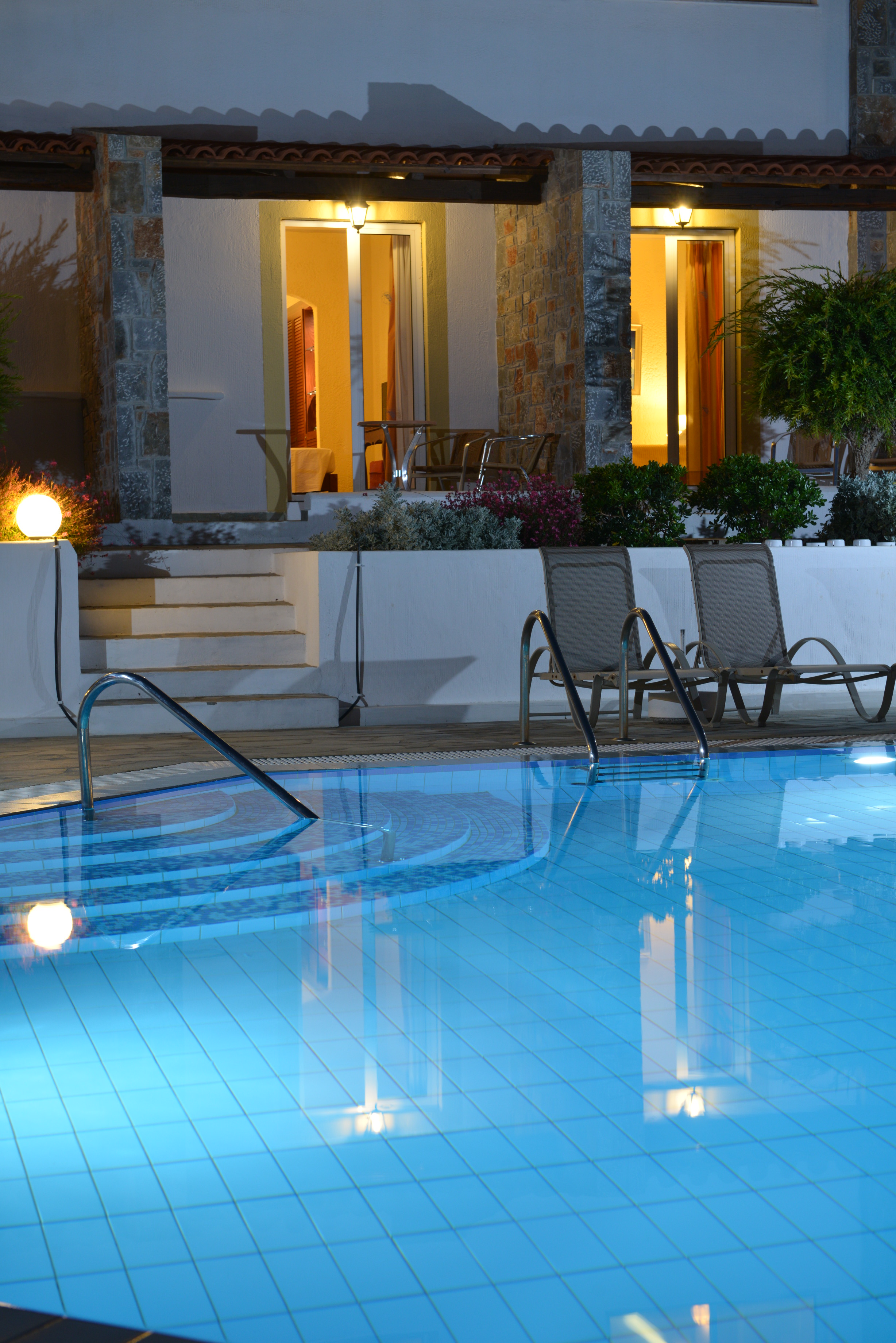 Alexander Beach Hotel & Village Resort