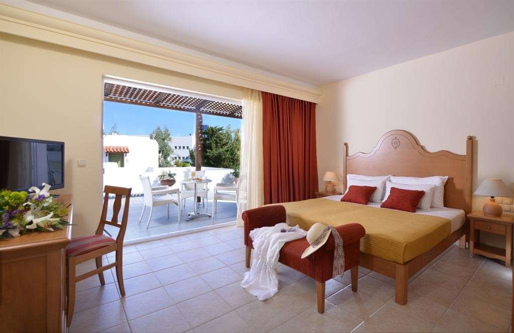 Alexander Beach Hotel & Village Resort