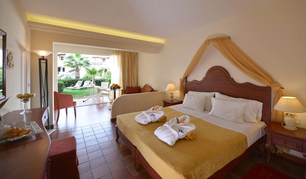 Alexander Beach Hotel & Village Resort