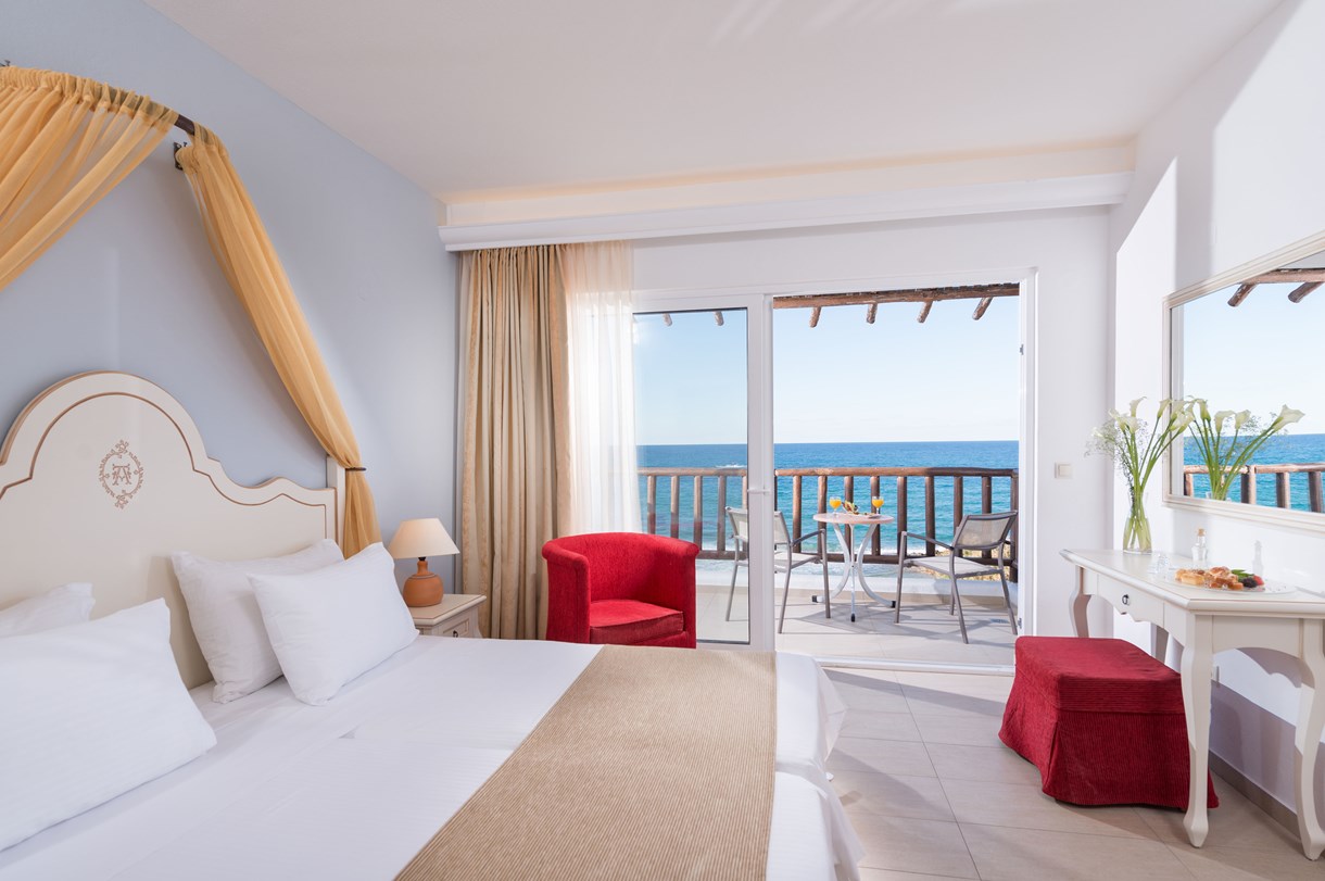 Alexander Beach Hotel & Village Resort