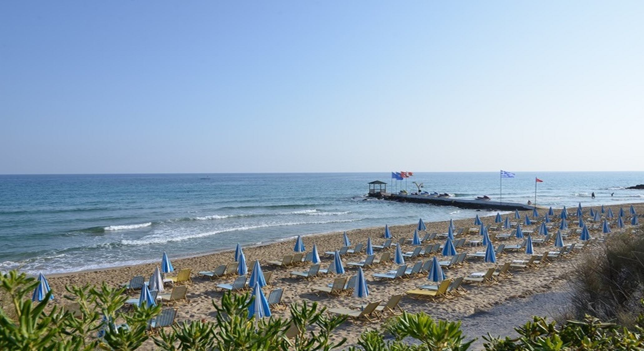 Alexander Beach Hotel & Village Resort
