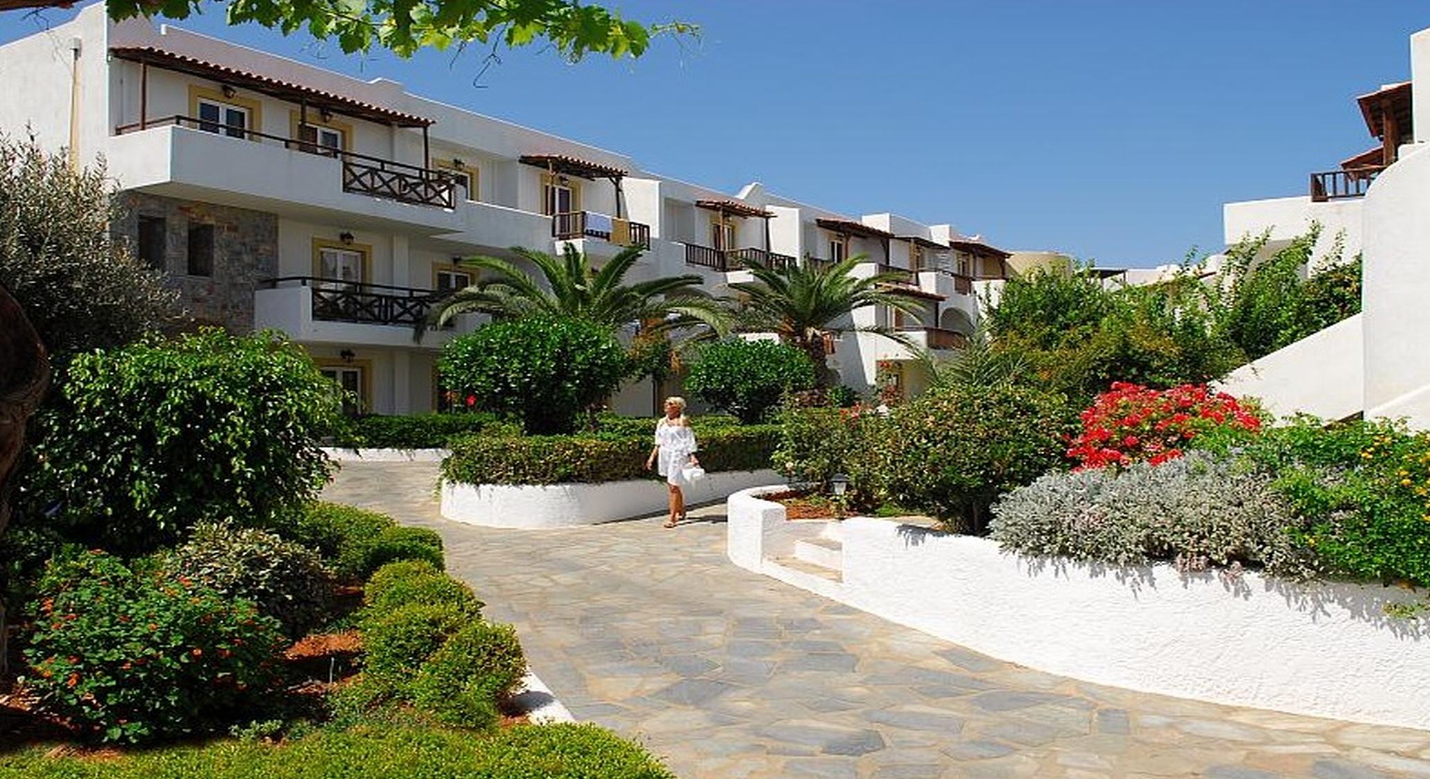 Alexander Beach Hotel & Village Resort