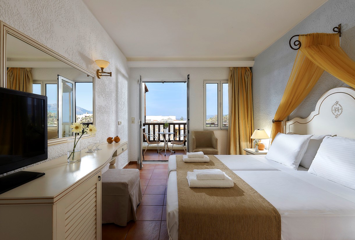 Alexander Beach Hotel & Village Resort