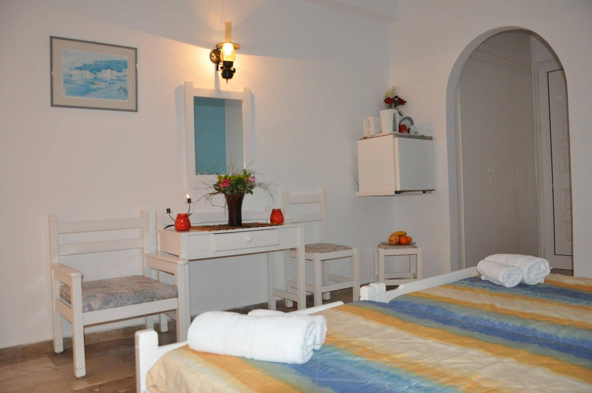 Alexandra Rooms