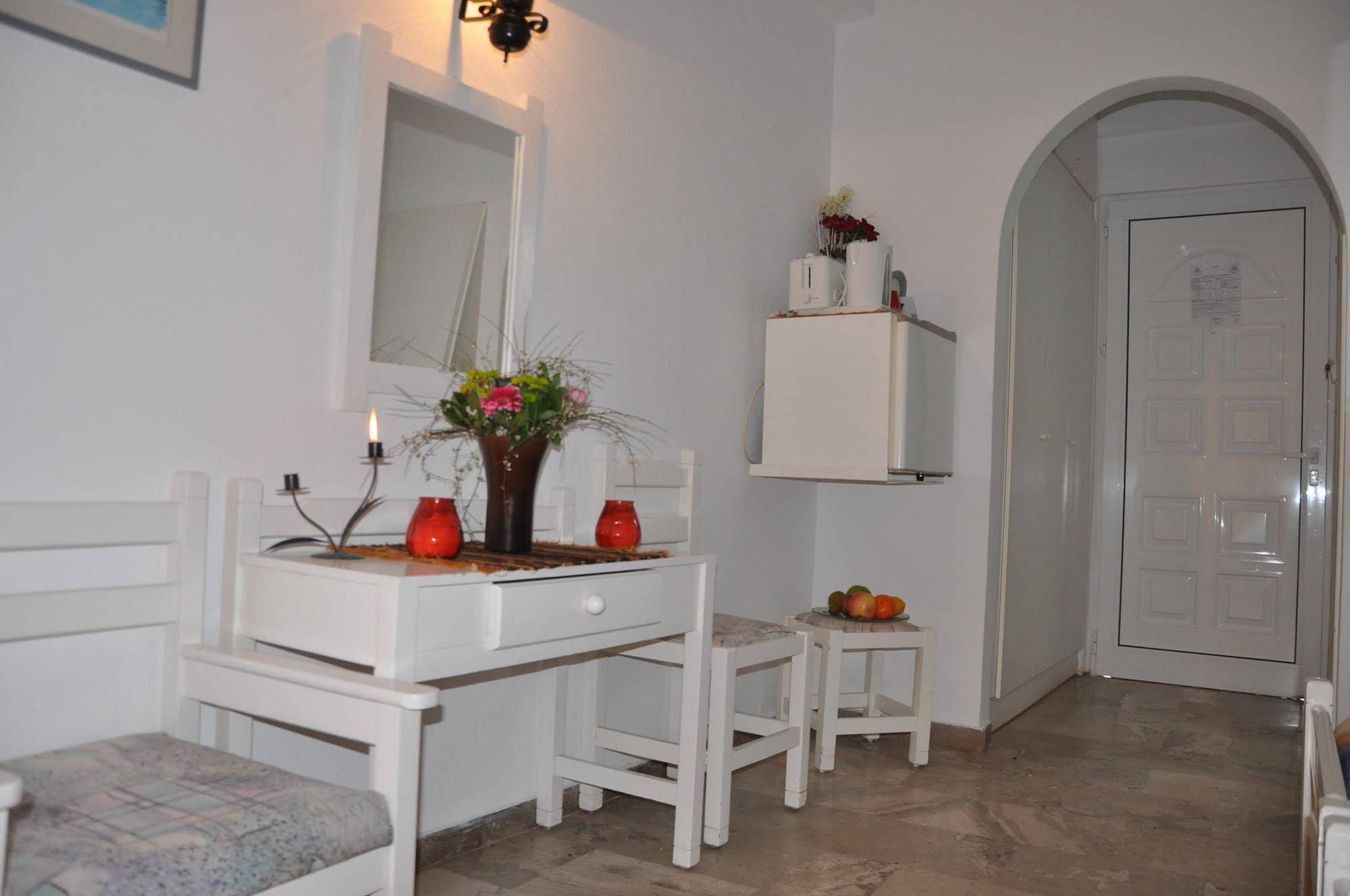 Alexandra Rooms