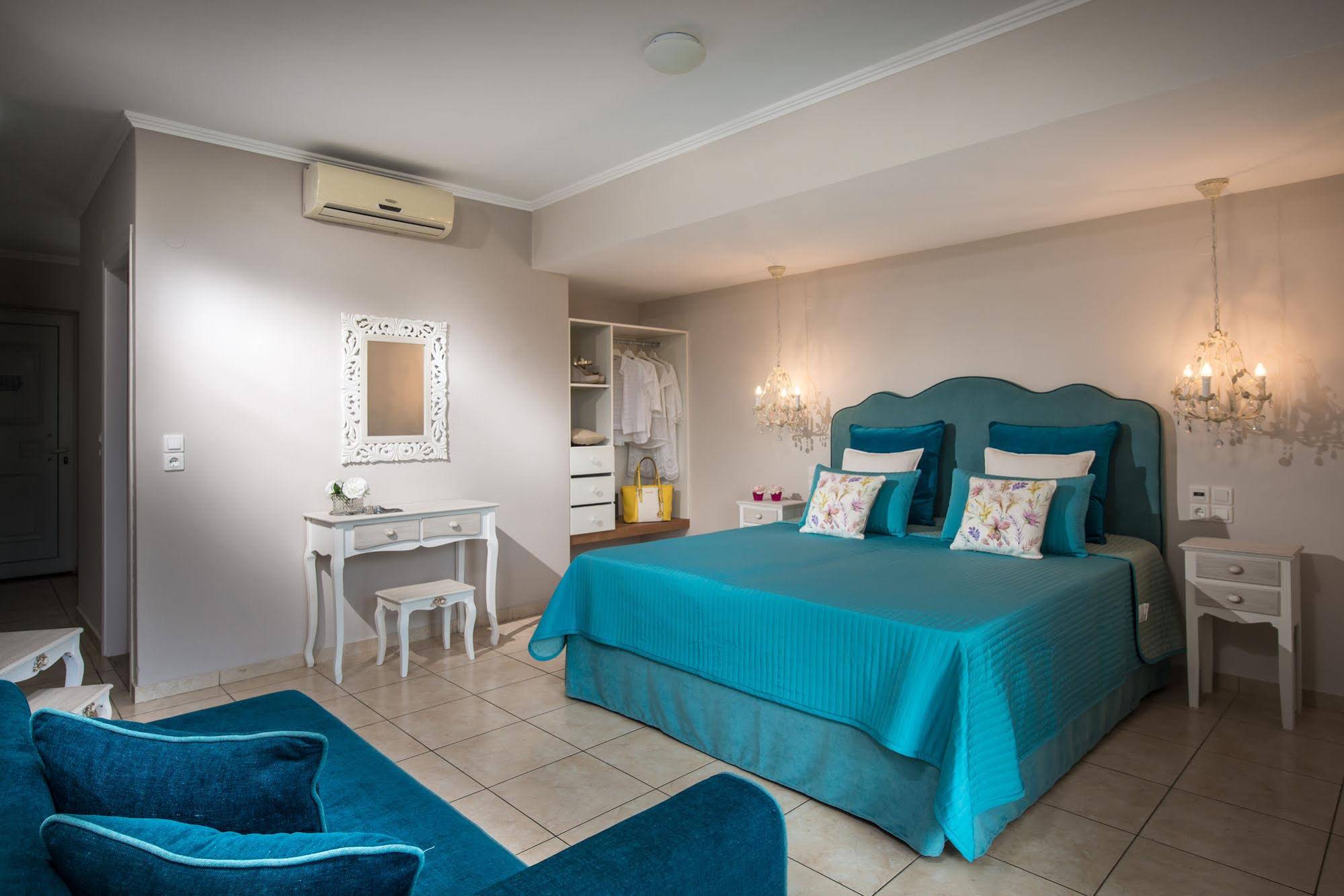 Ammos Apartments & Suites