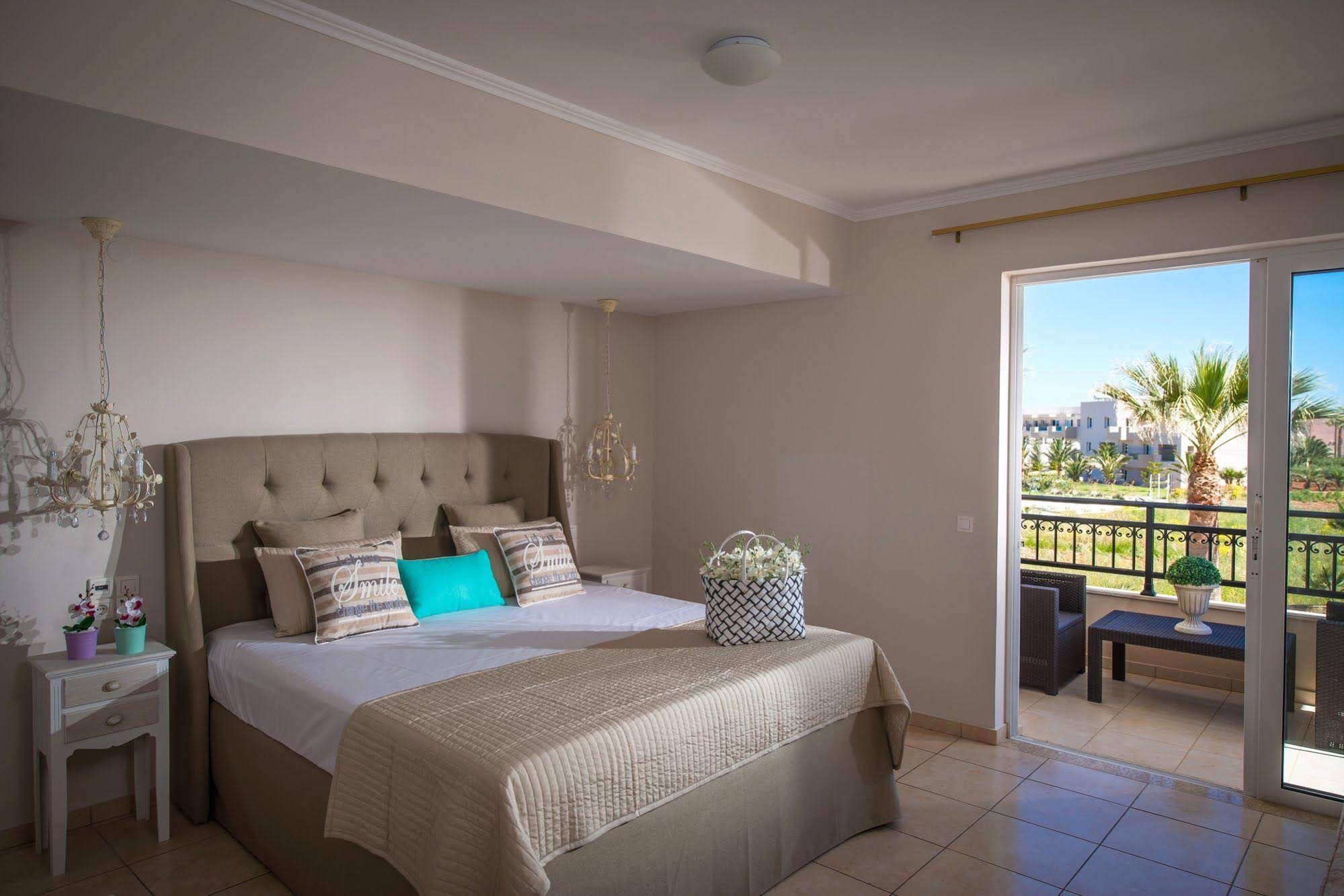 Ammos Apartments & Suites
