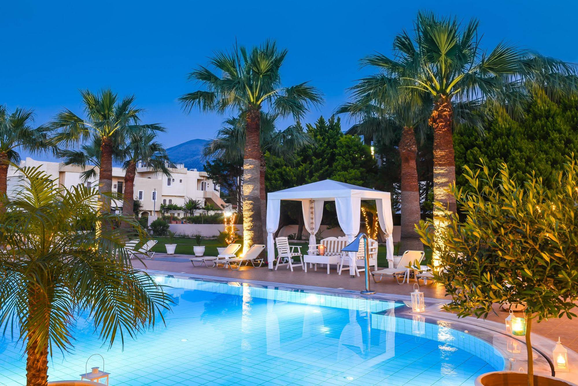 Ammos Apartments & Suites