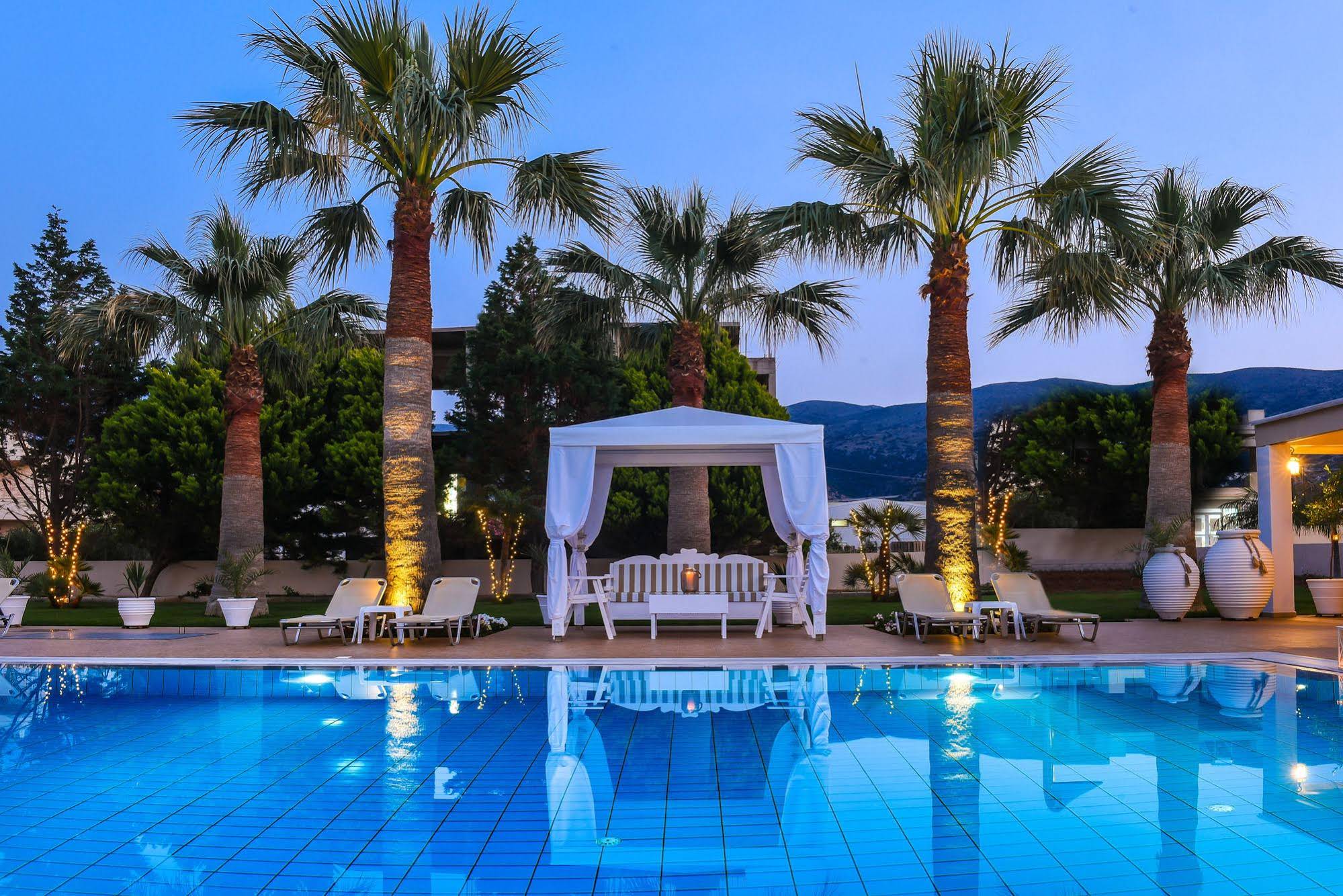 Ammos Apartments & Suites