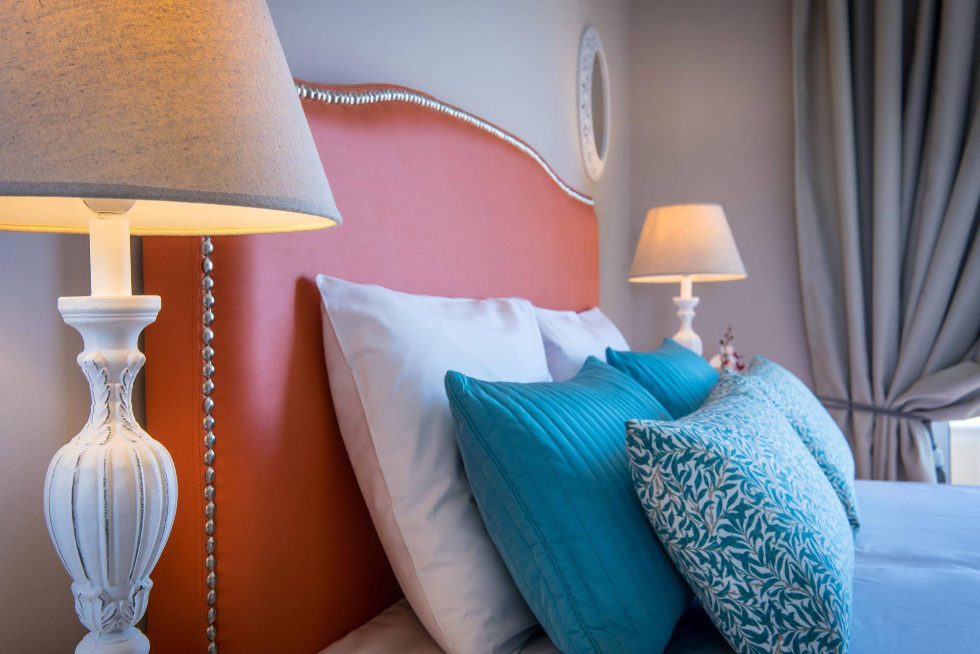 Ammos Apartments & Suites