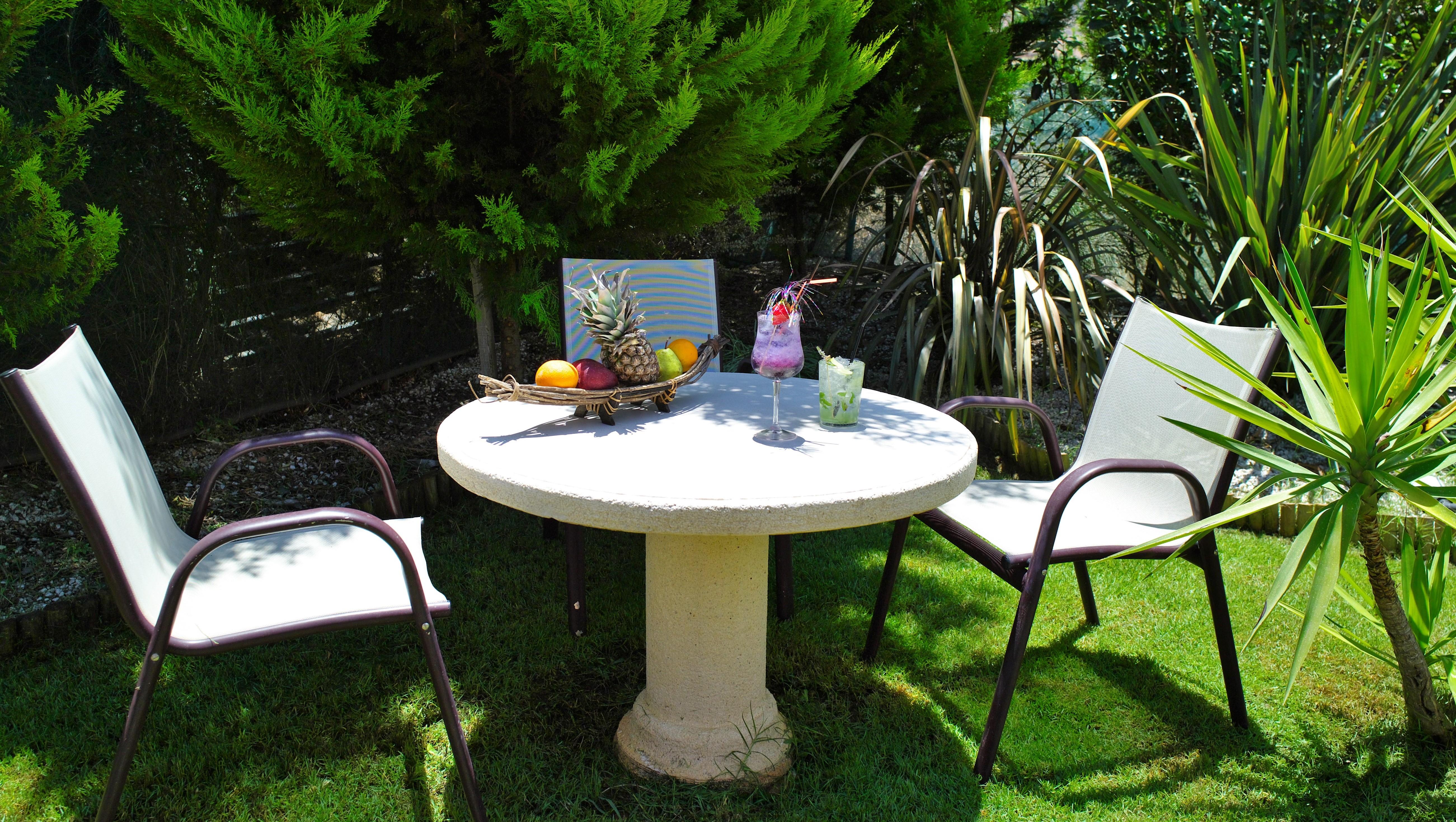 Bella Elena Apartments