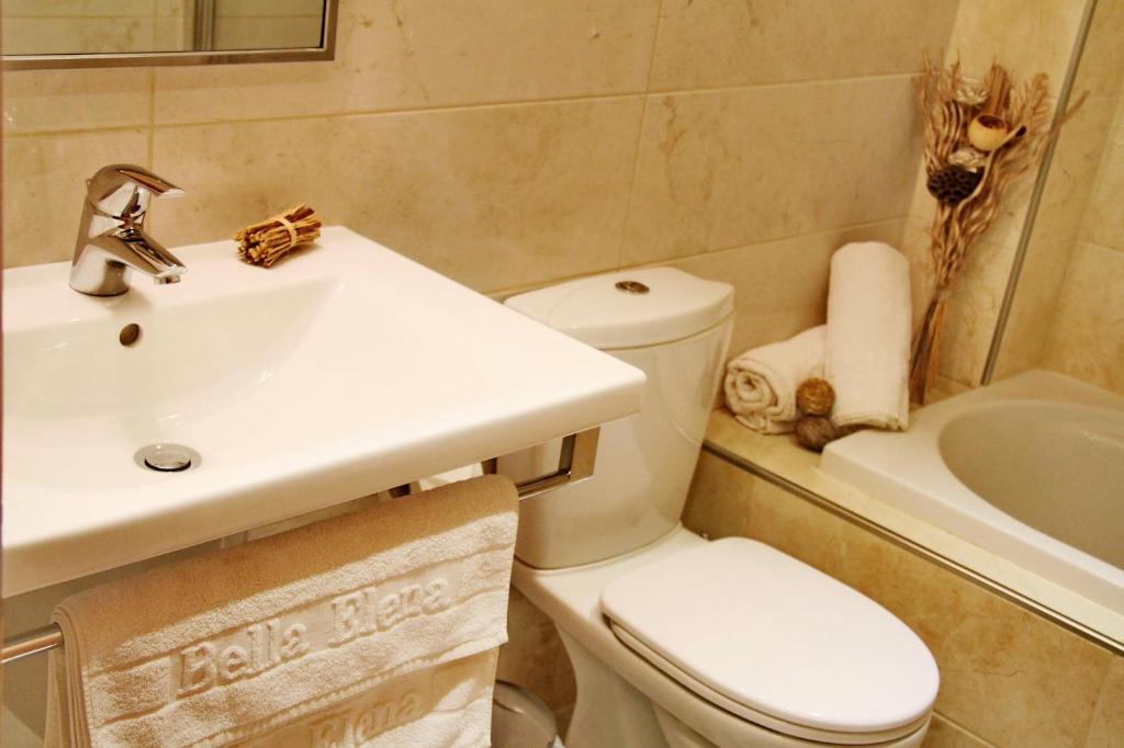 Bella Elena Apartments