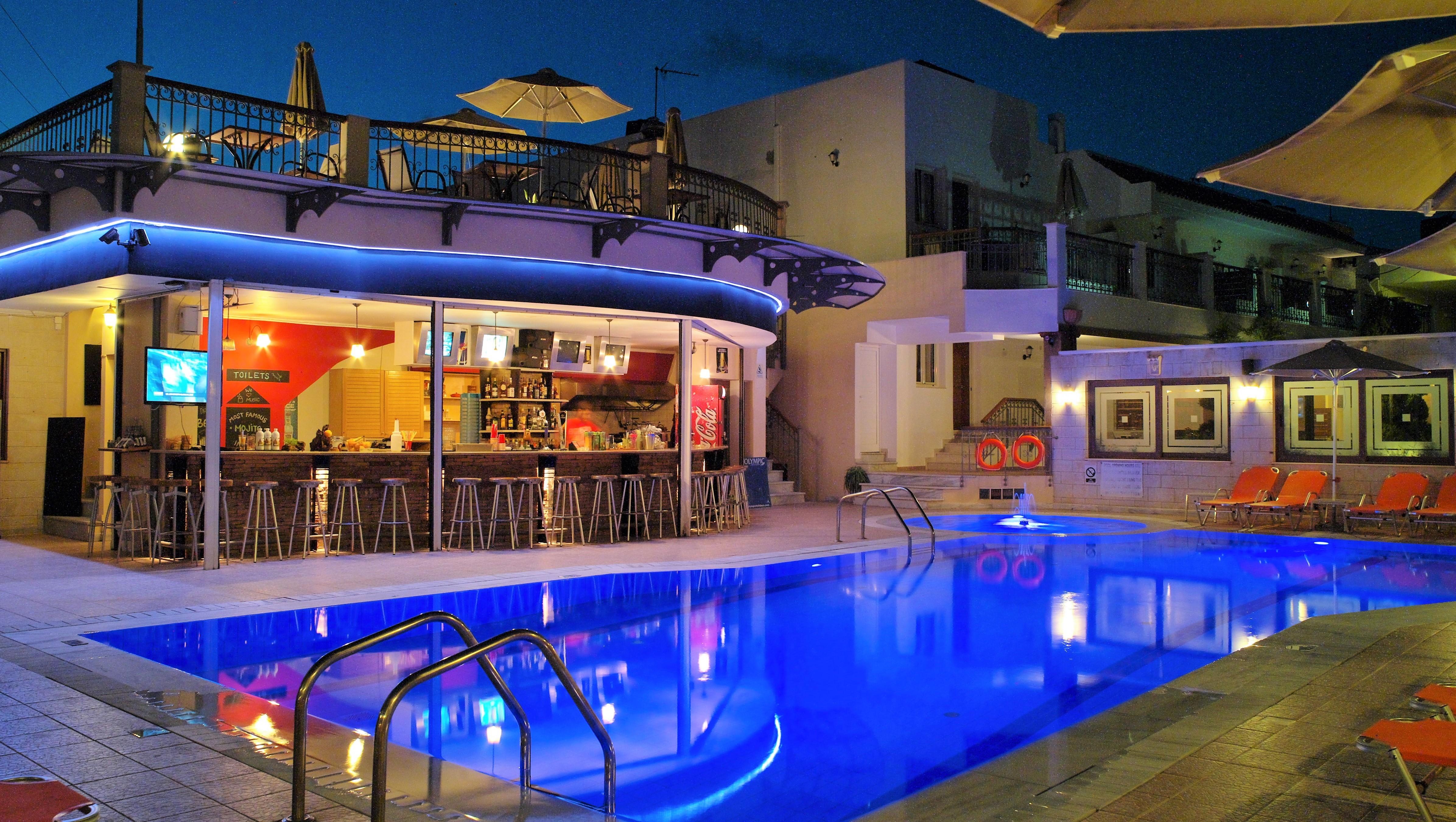 Bella Elena Apartments