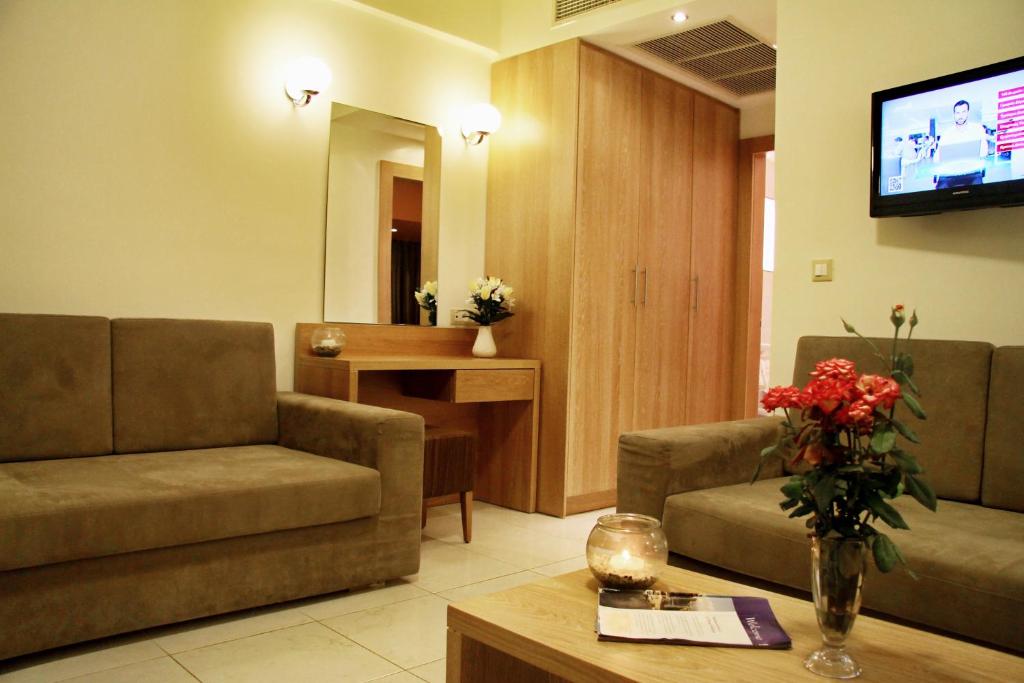 Bella Elena Apartments