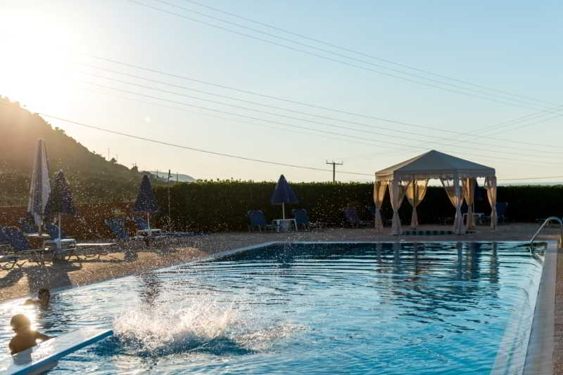 Hotel Matheo Villas & Suites
