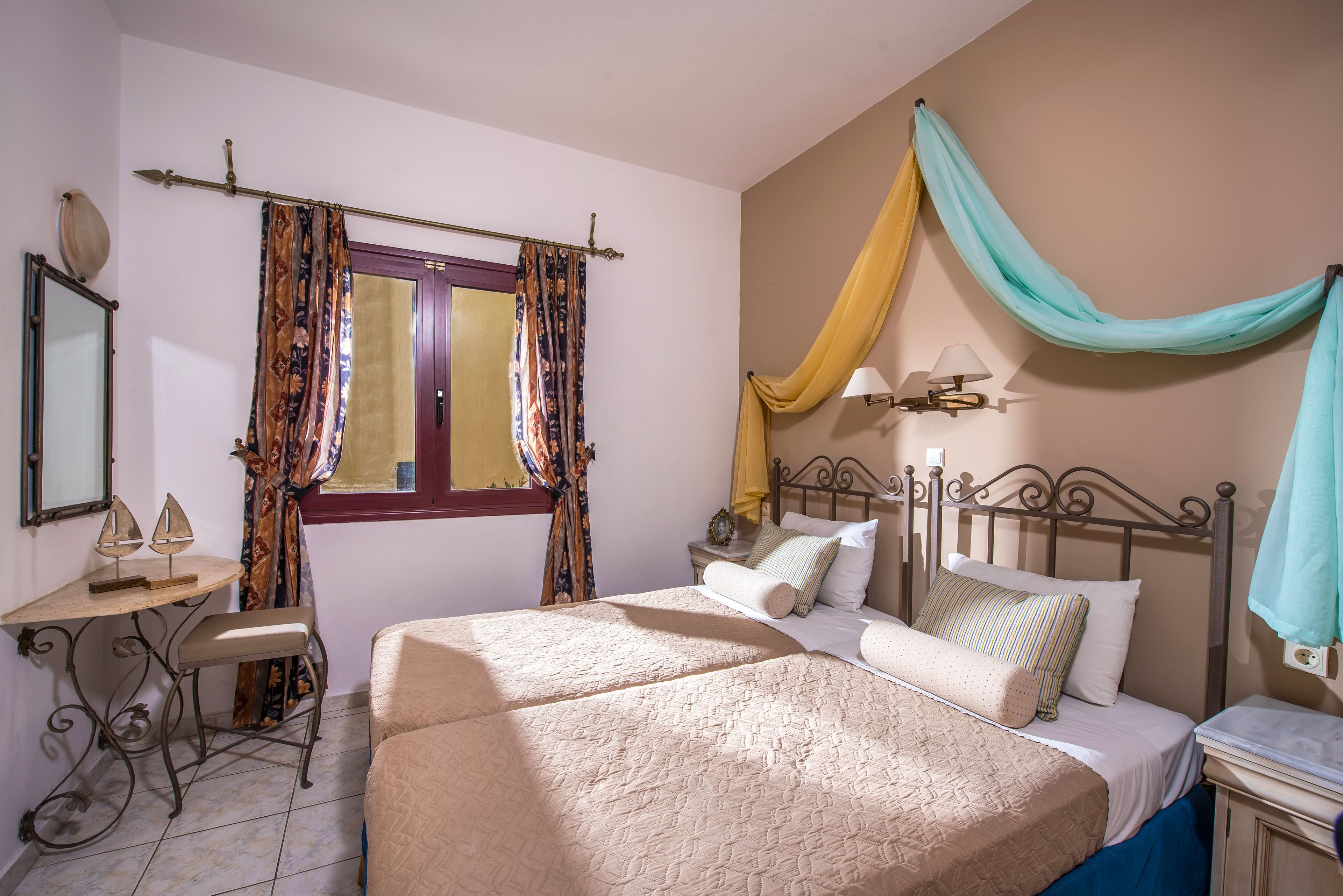 Irida Hotel Apartments by Estia