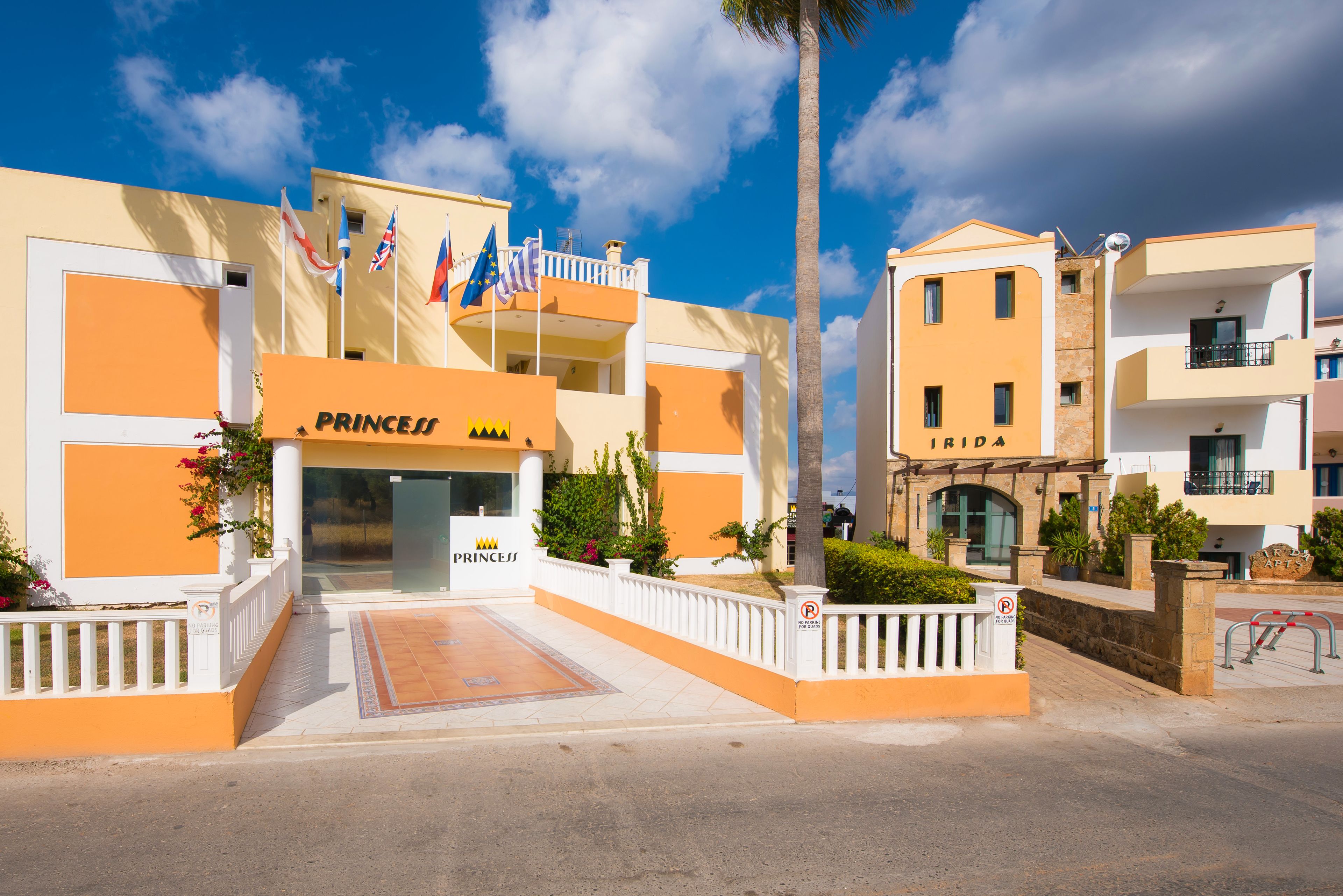 Irida Hotel Apartments by Estia