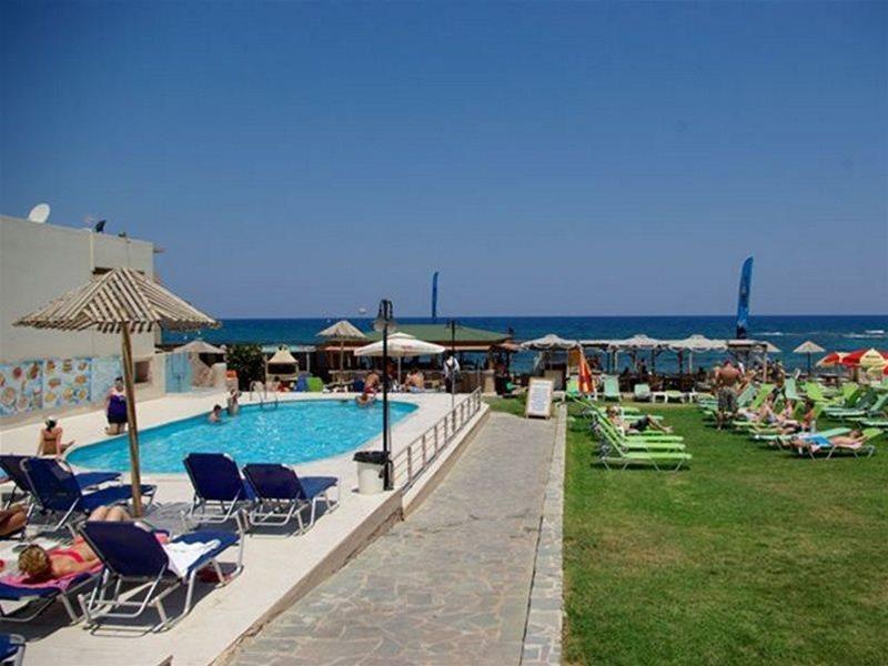 Enorme Ammos Beach