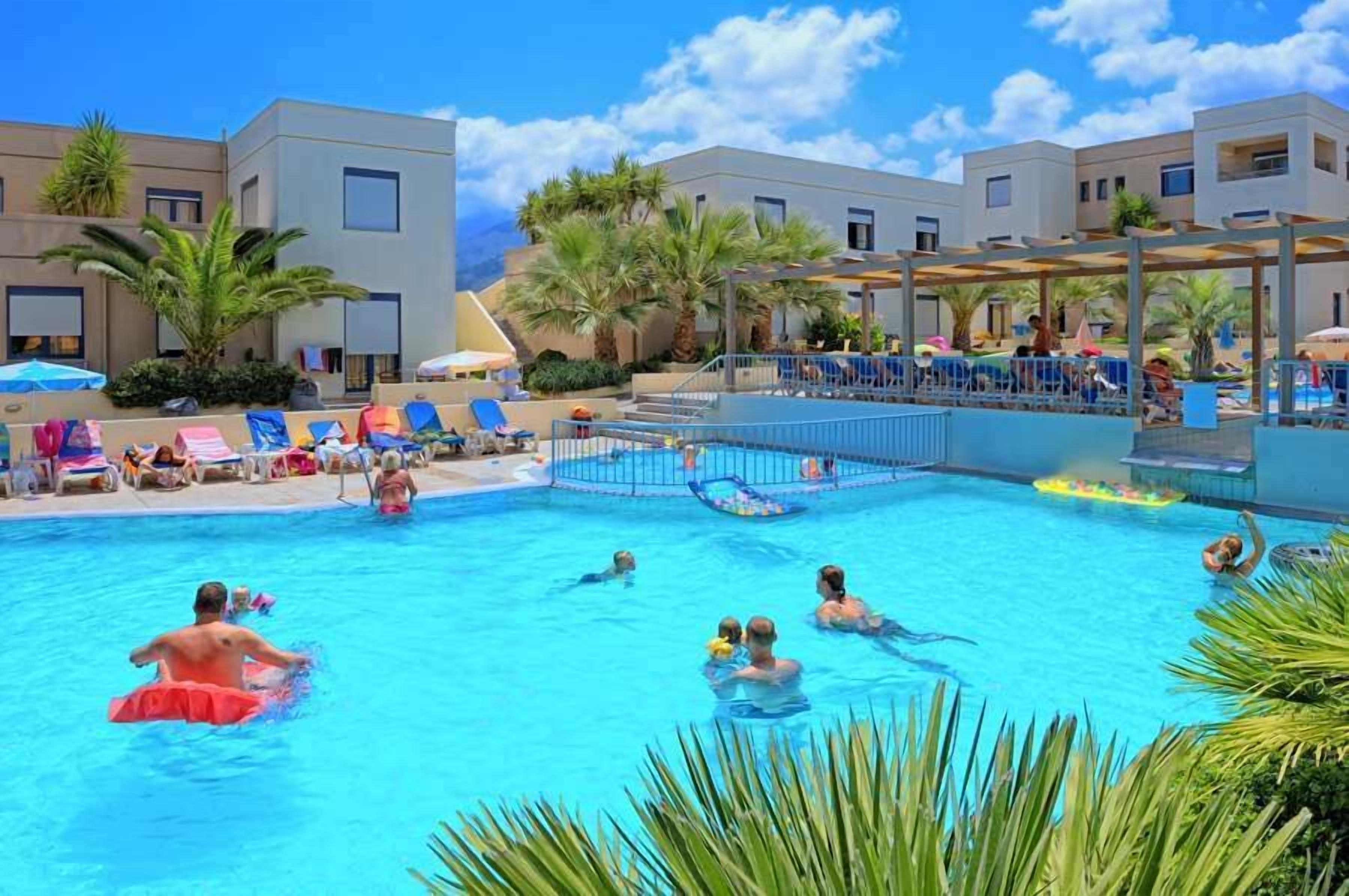 Meropi Hotel & Apartments