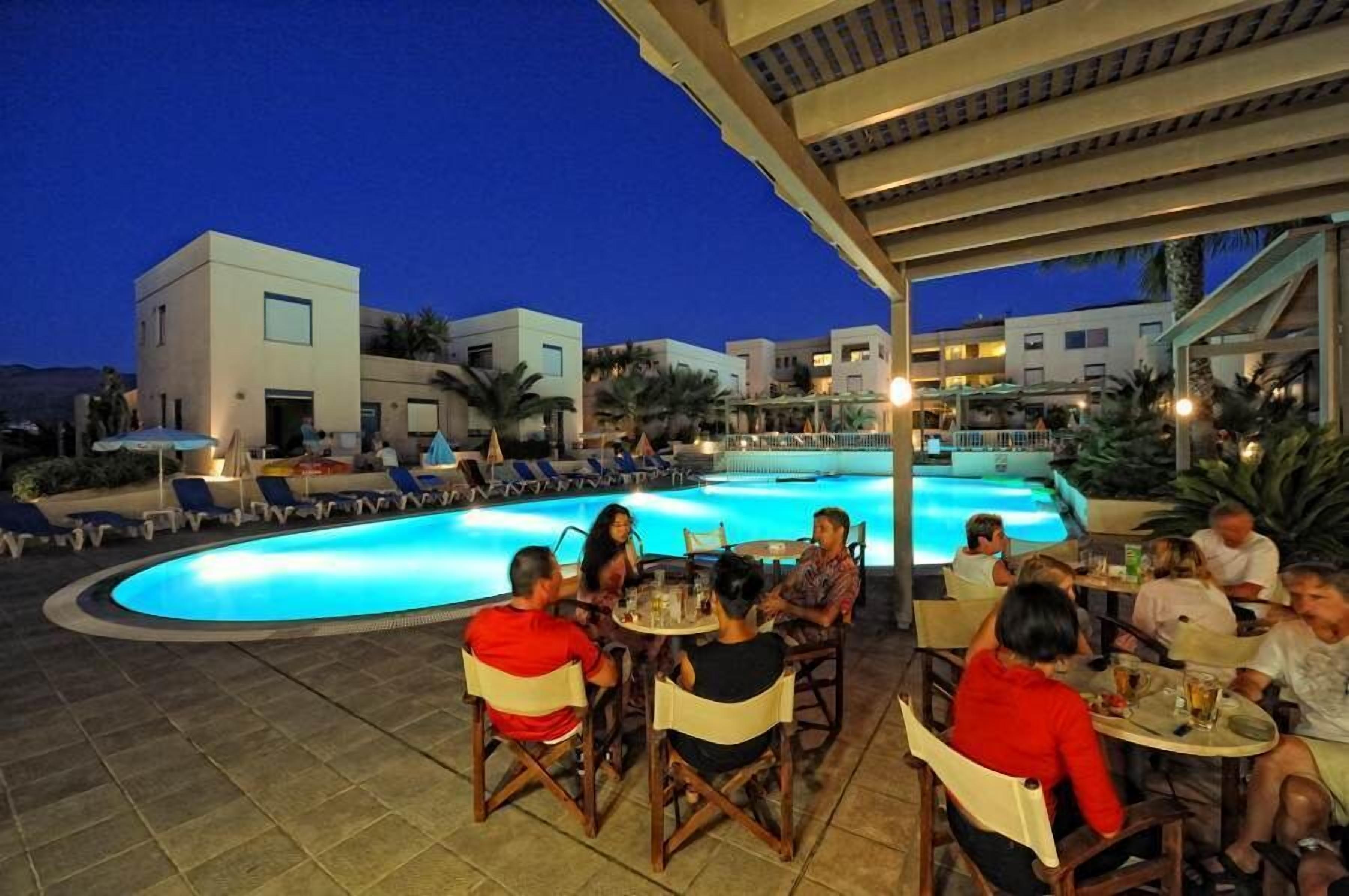 Meropi Hotel & Apartments