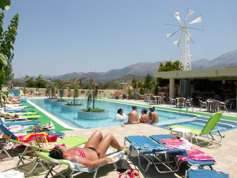 Nikos Hotel