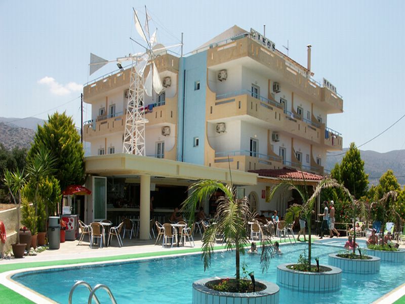 Nikos Hotel