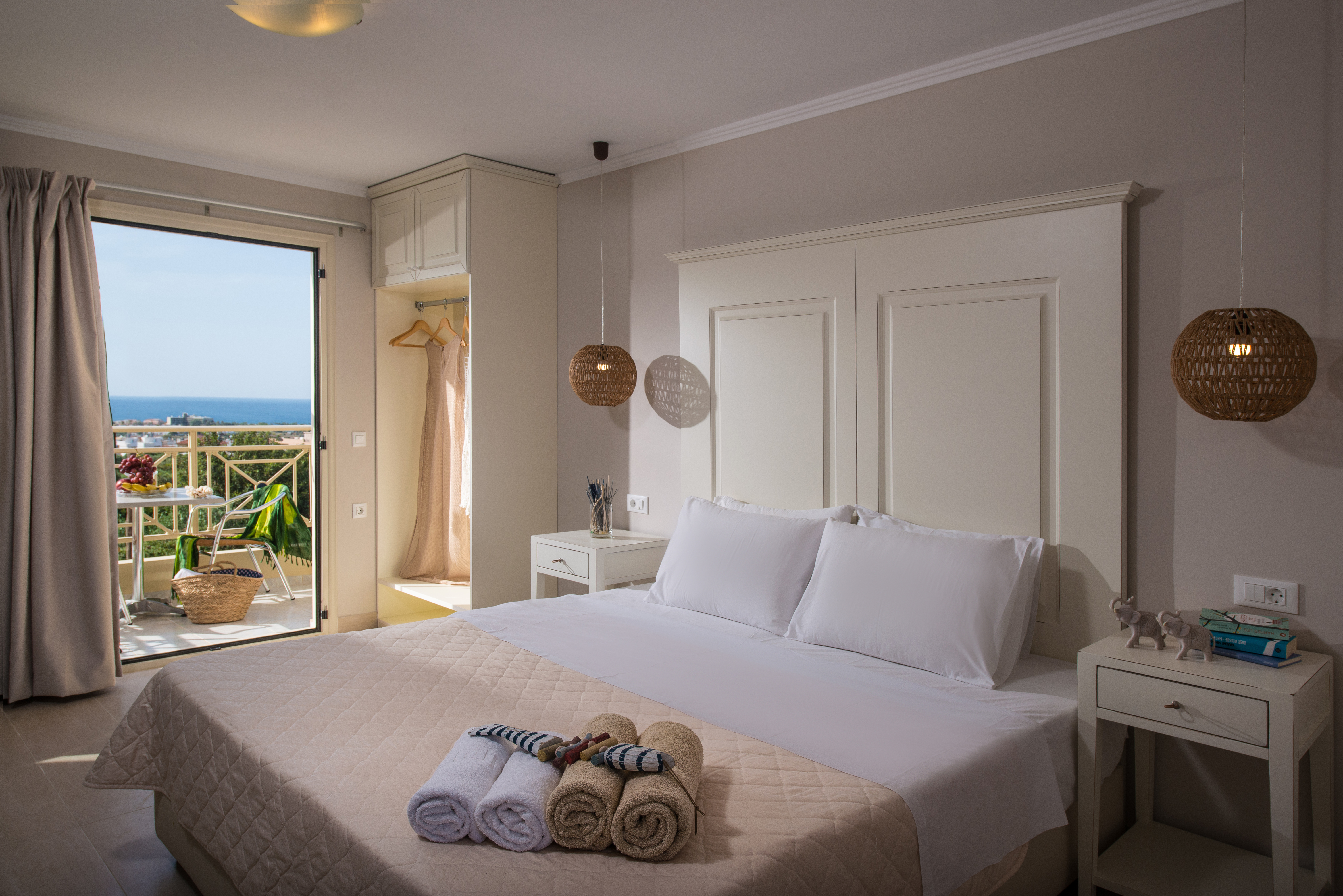 Notos Heights Hotel & Suites