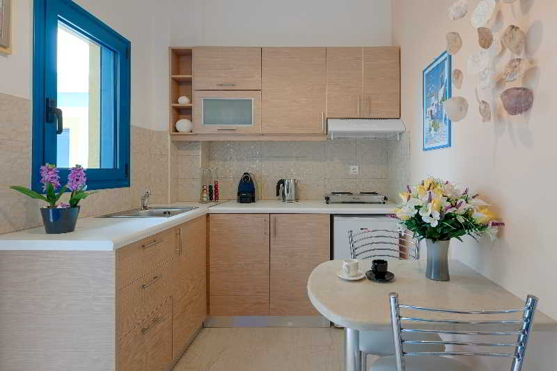 Pyrgos Beach Malia Apartments