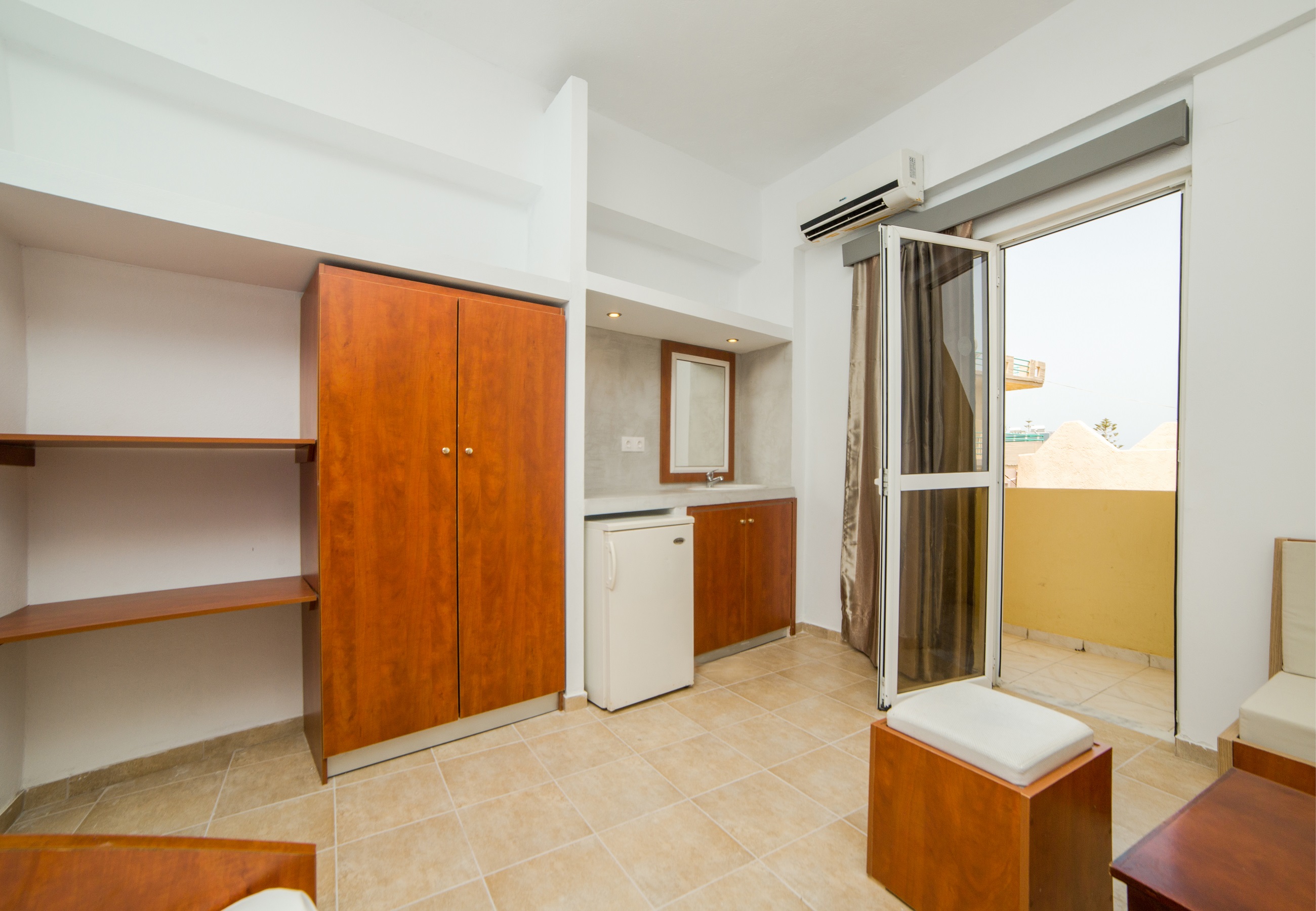 Cloud 9 Hotel