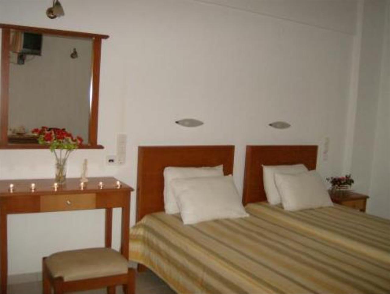 Sunshine Hotel & Studios