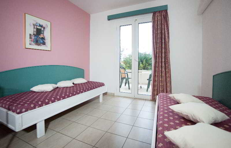 Theoni Apartment