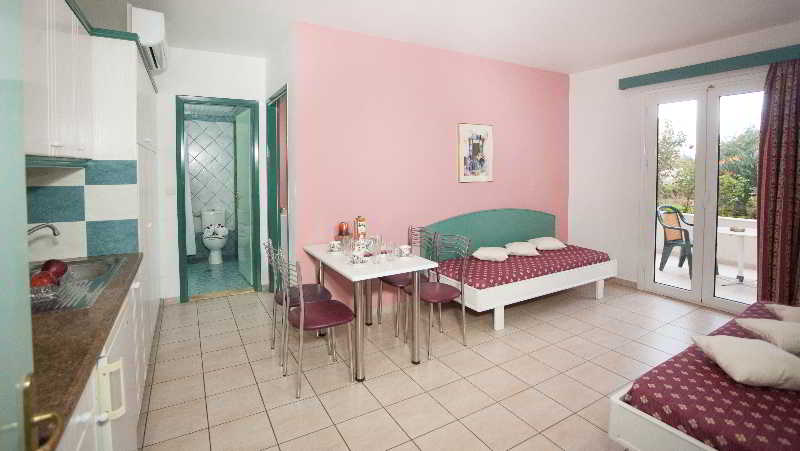Theoni Apartment