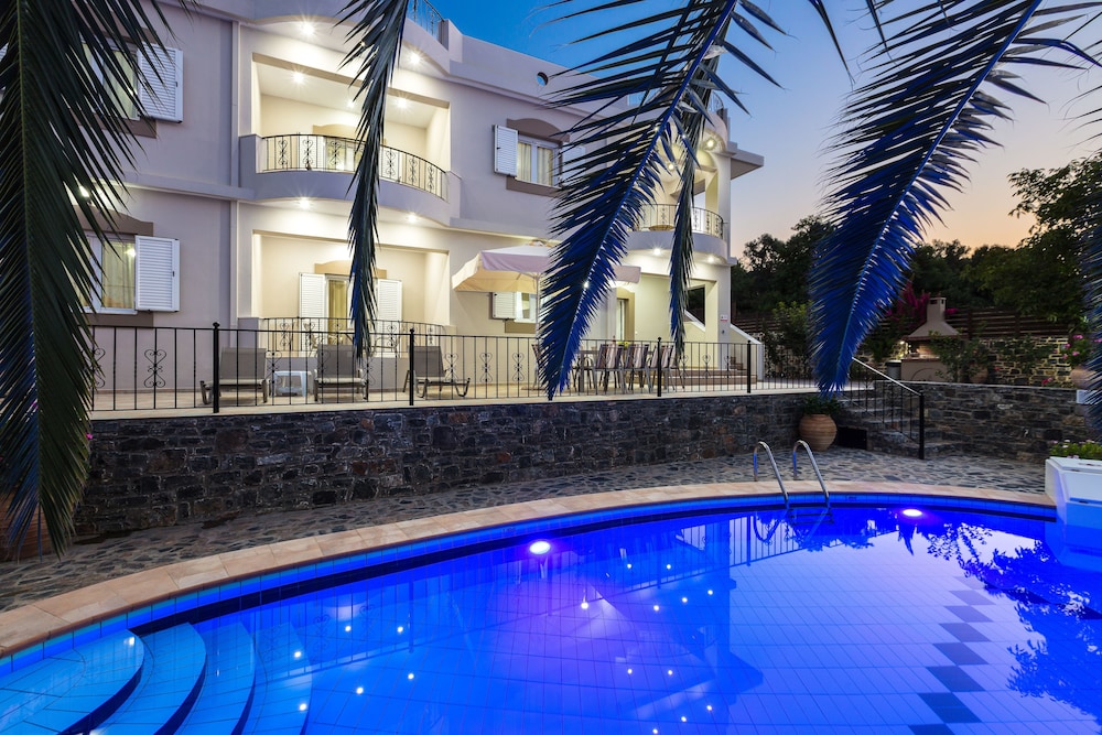 Kamelia Apartments
