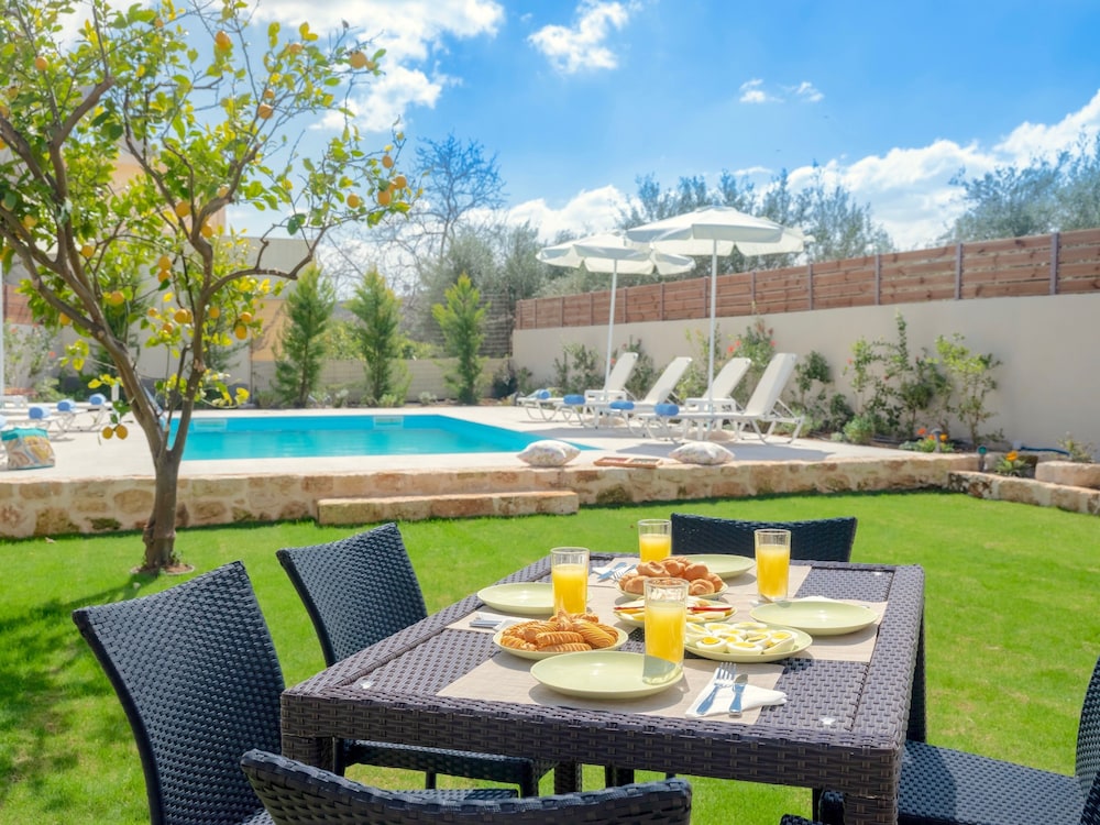Villa Lucas