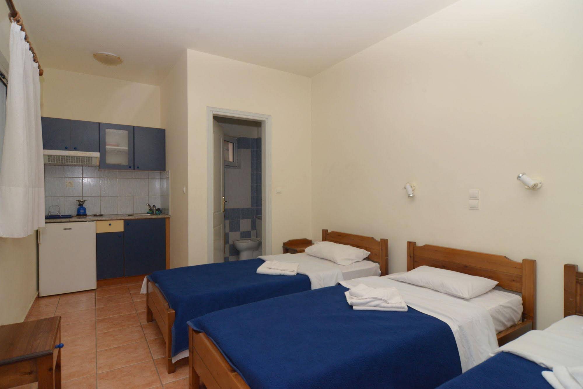 Katerina Rooms Agii Apostoli