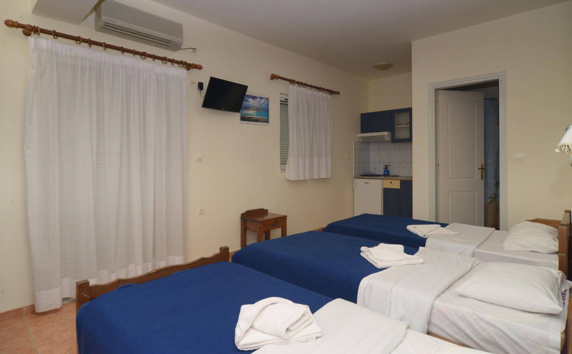 Katerina Rooms Agii Apostoli