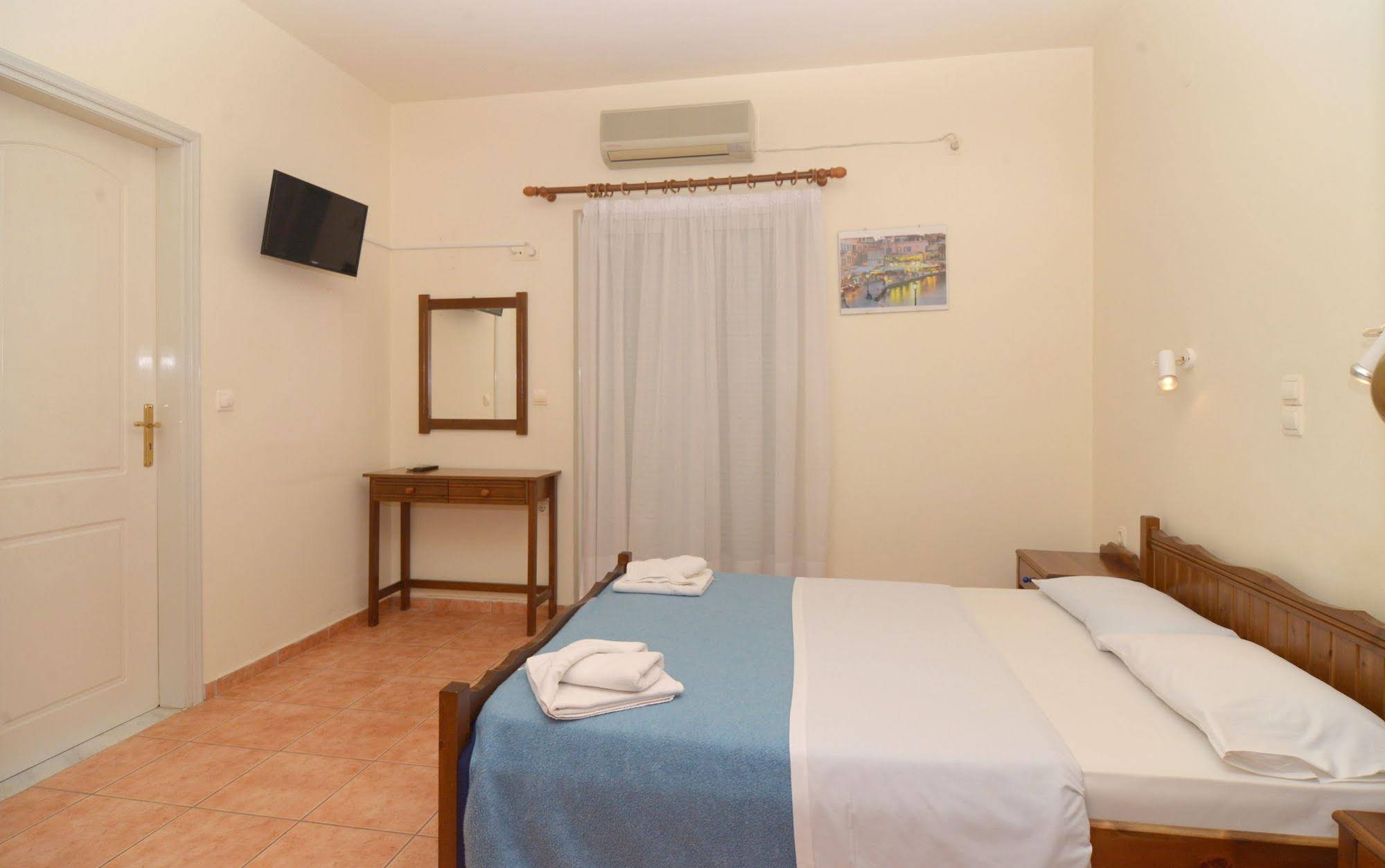 Katerina Rooms Agii Apostoli