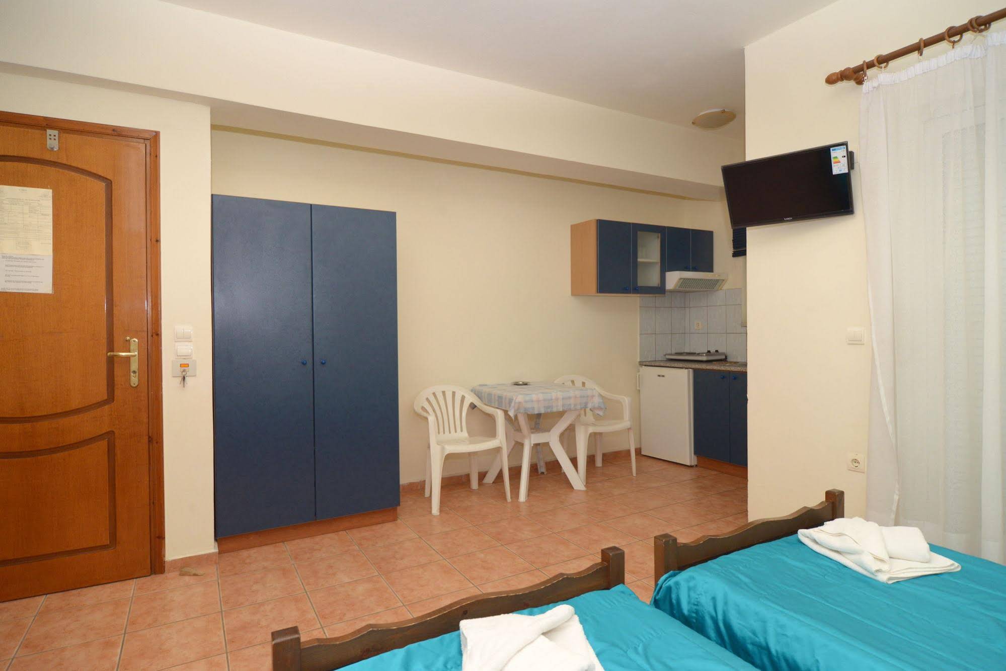 Katerina Rooms Agii Apostoli