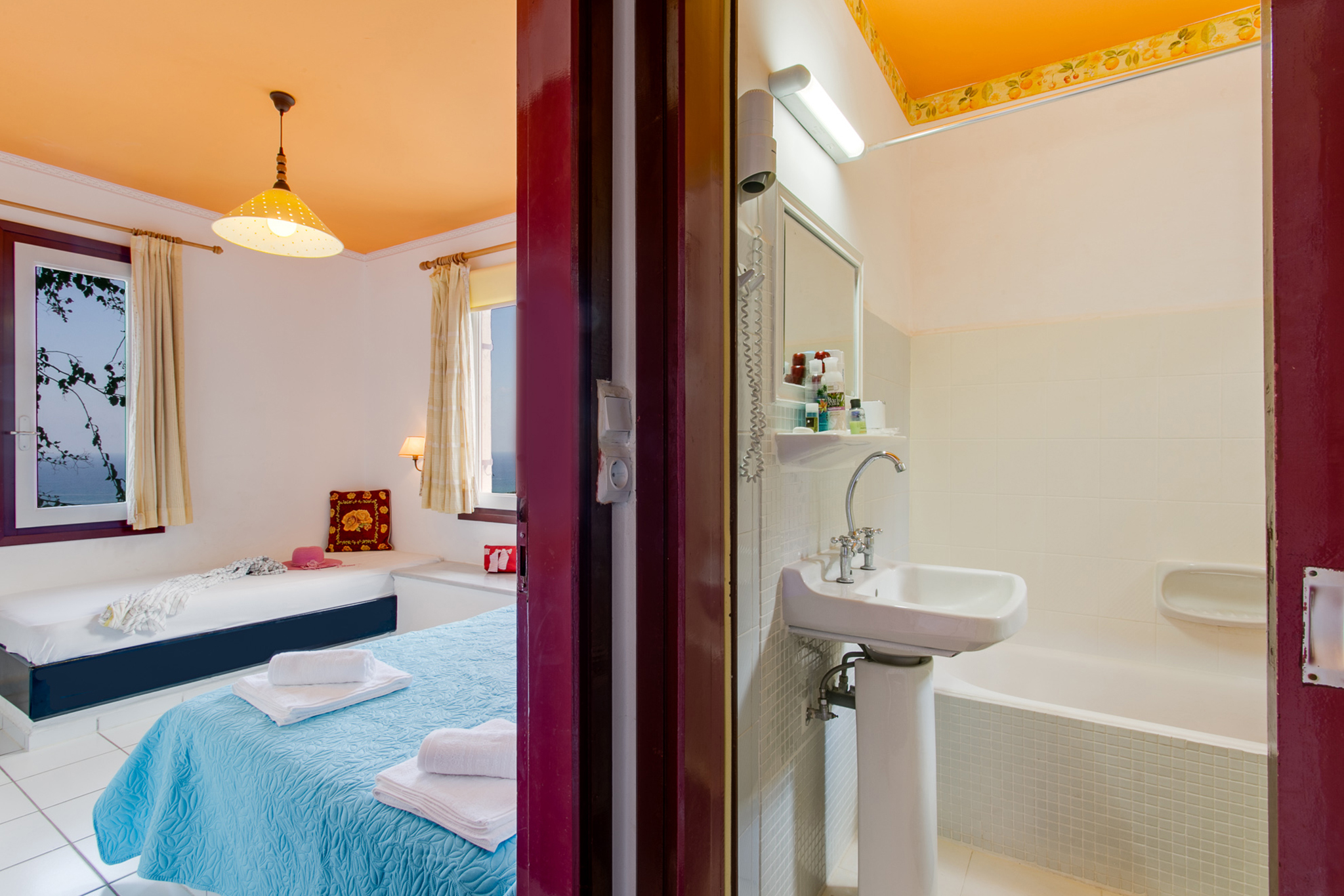 Art Hotel Korifi Suites