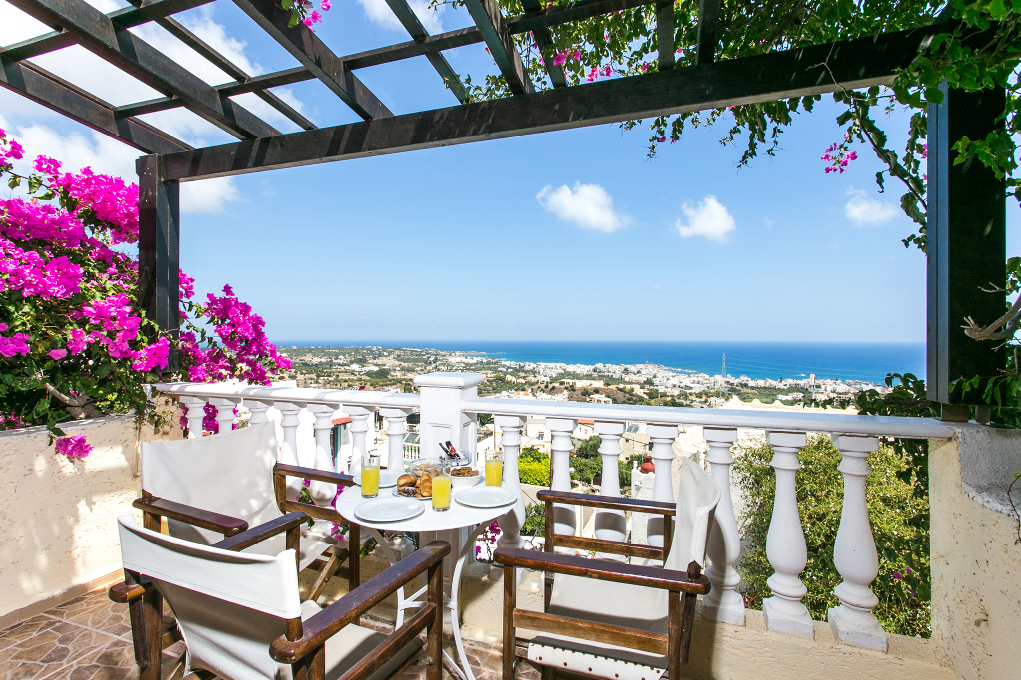 Art Hotel Korifi Suites