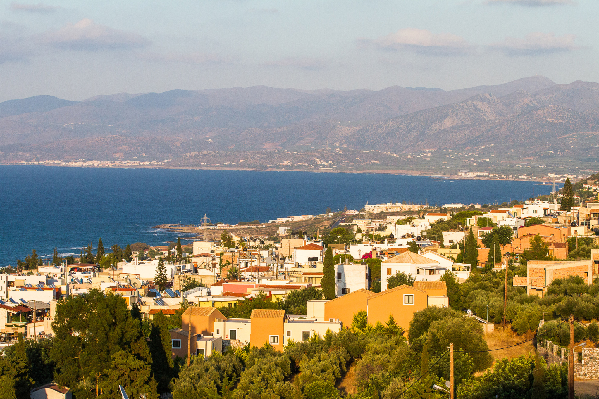 Art Hotel Korifi Suites